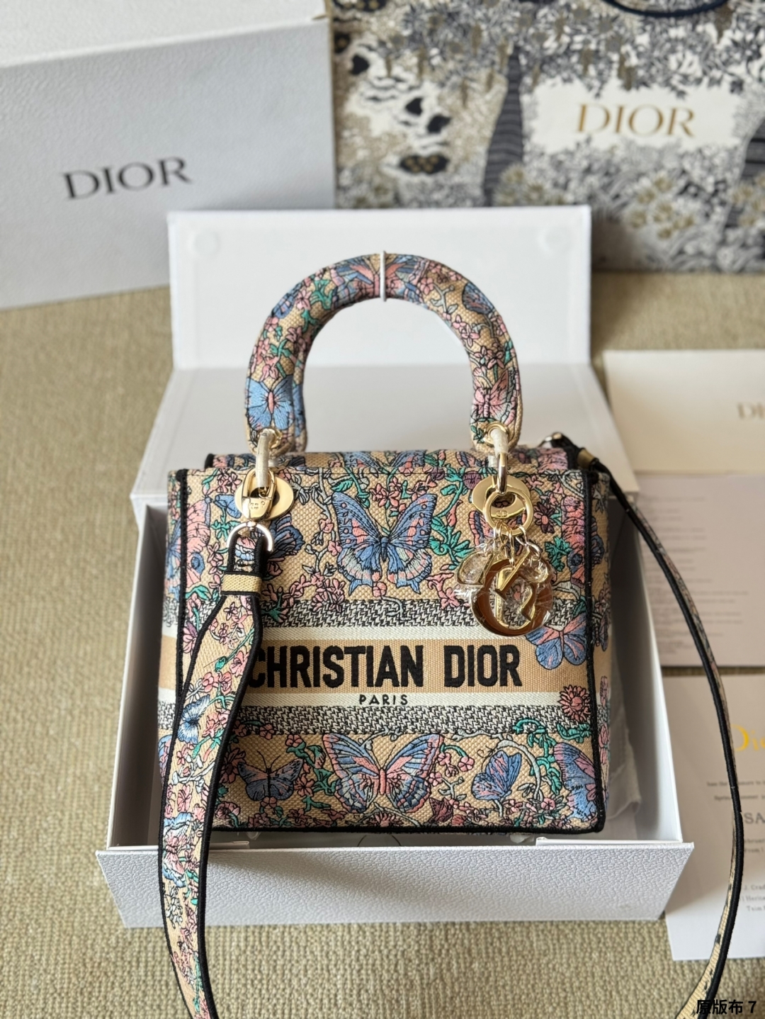 DIOR bag 442